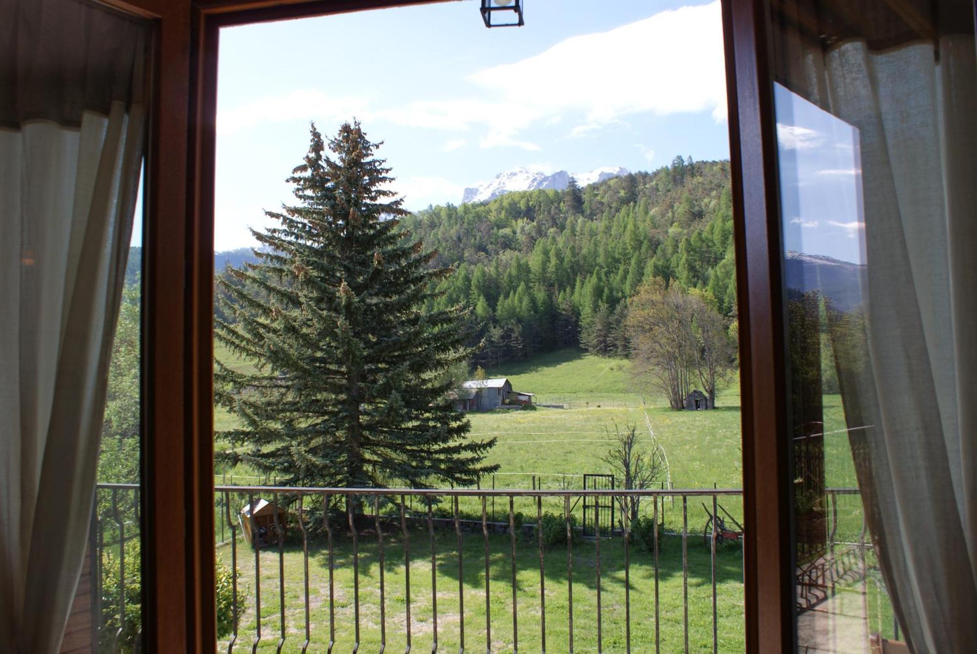 Maison D' Hotes Tranquyl Barcelonnette Exteriör bild