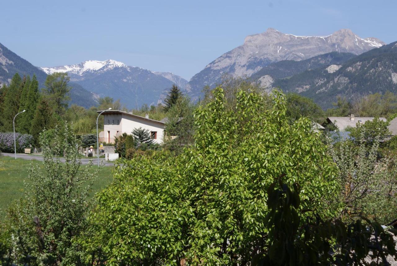 Maison D' Hotes Tranquyl Barcelonnette Exteriör bild